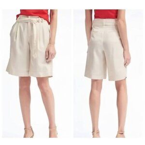 Banana Republic Bermuda Short Size 8 Pleated Avery Fit Tie Waist Ivory Cream NEW